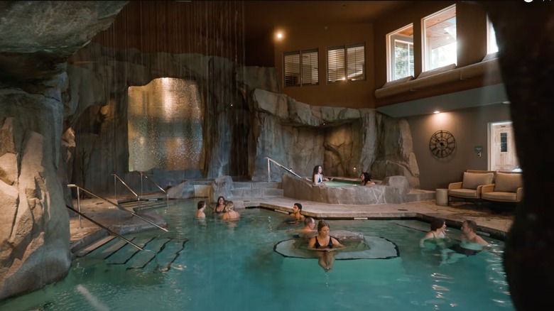 People in the pools at Tigh-Na-Mara Grotto Spa