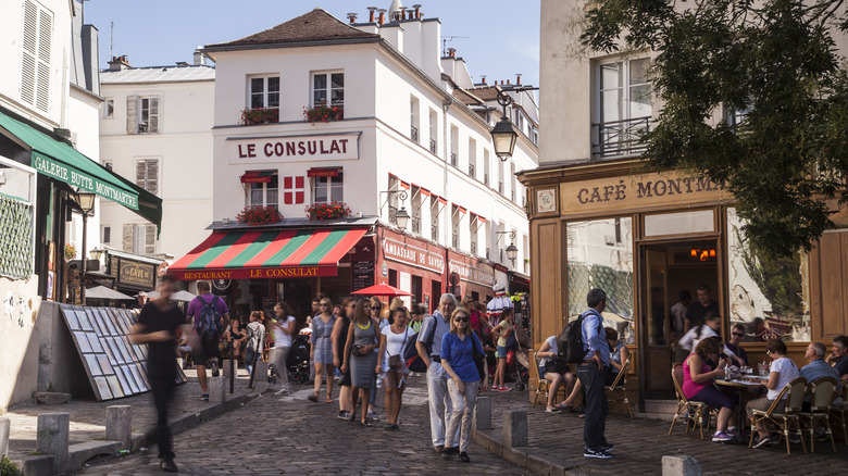 a street scene in Montmartre