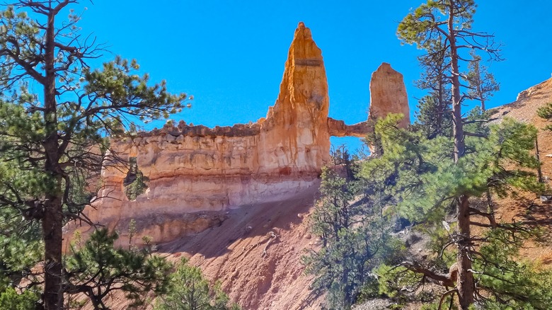 Tower Bridge in Bryce Canyon