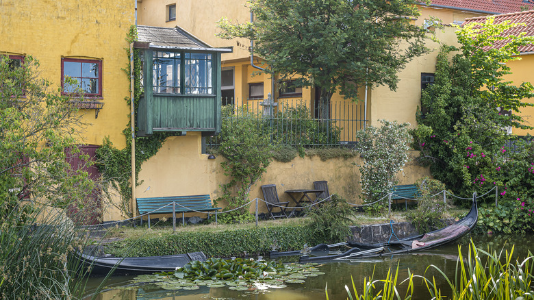 Canalside home in Frederiksværk