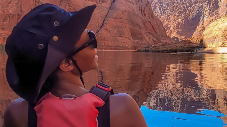 kayaker at Horseshoe Bend