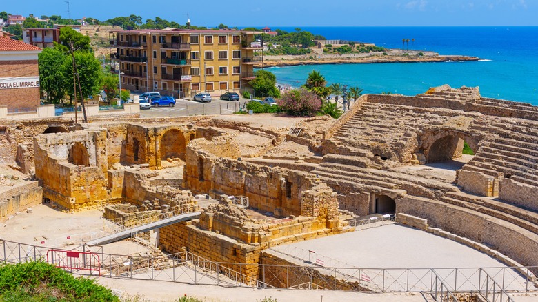 Stroll through Tarragona's Roman Ampitheatre