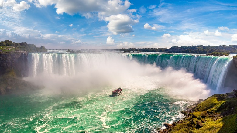 boat approaching Niagara Falls