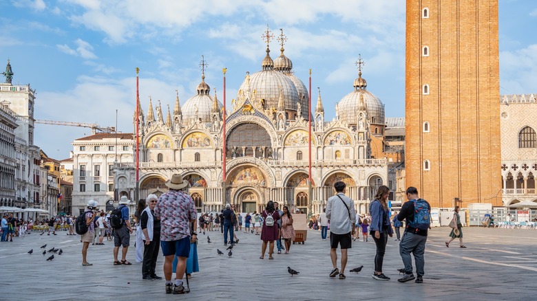 venice gothic palace spring