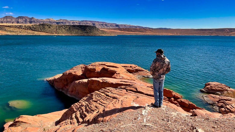 blue water red rocks sand hollow 