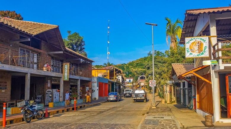 Mazunte main street