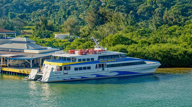 Cruise port on Roatán