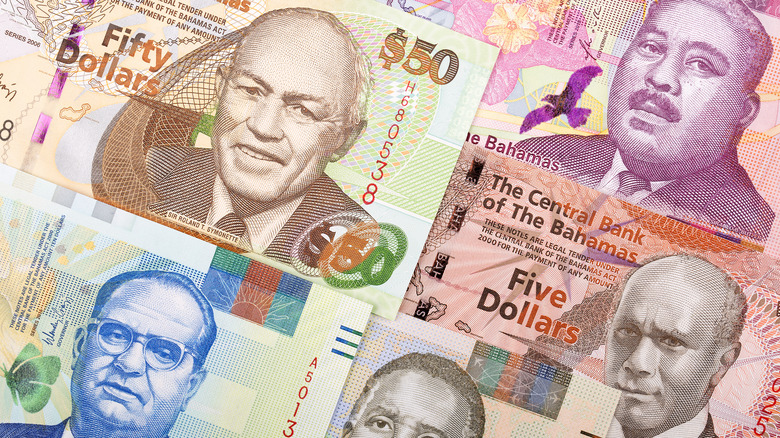 Bahamian dollar notes