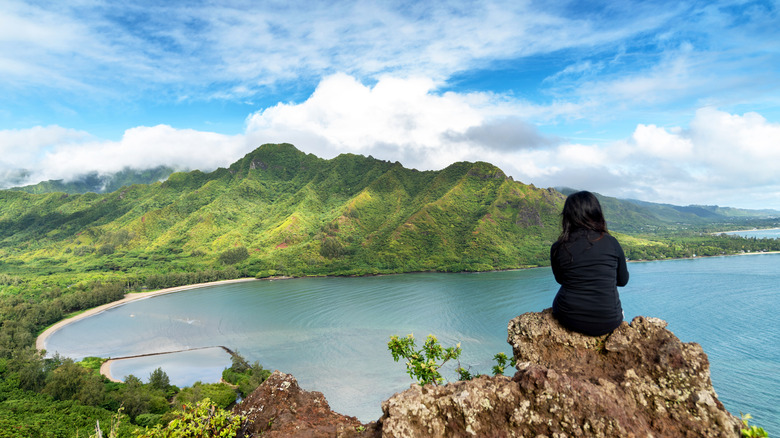 Kahana Bay Beach Park in Oahu, Hawaii