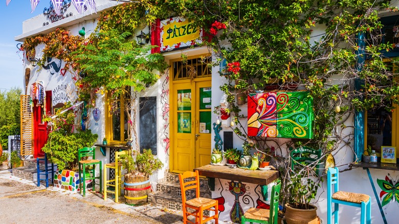 restaurant on Milos